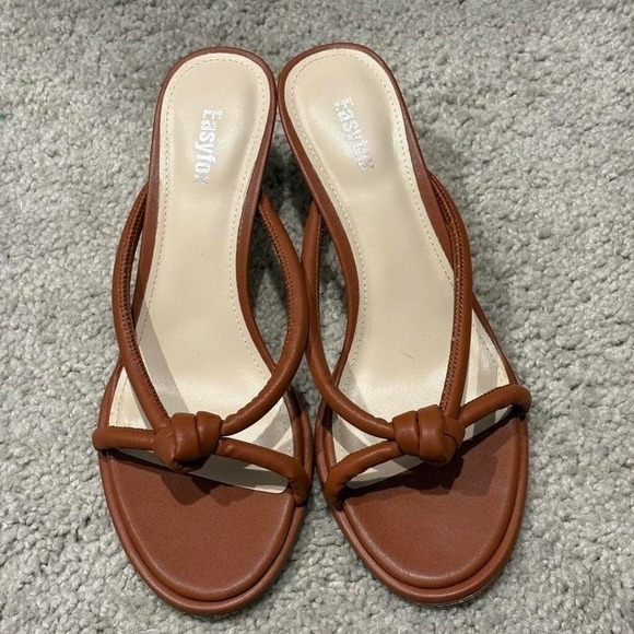 Shoes - Brown Kitten Heels Women's Size 8.5 Knot Straps Formal Wear